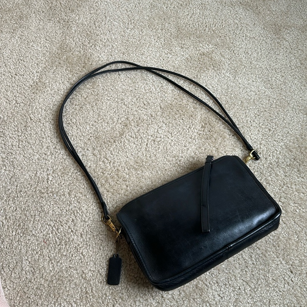 Vintage Coach NYC Basic Bag (Black)